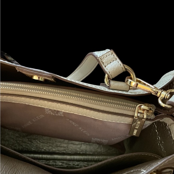 Anne Klein Blake Pop Satchel Women’s Handbag Purse Removable Crossbody Strap - Picture 5 of 8